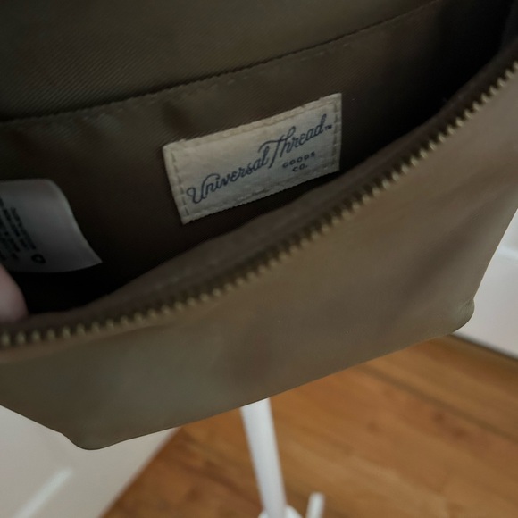 Waist Bag Faux Tan Leather. Universal Thread - Picture 9 of 12